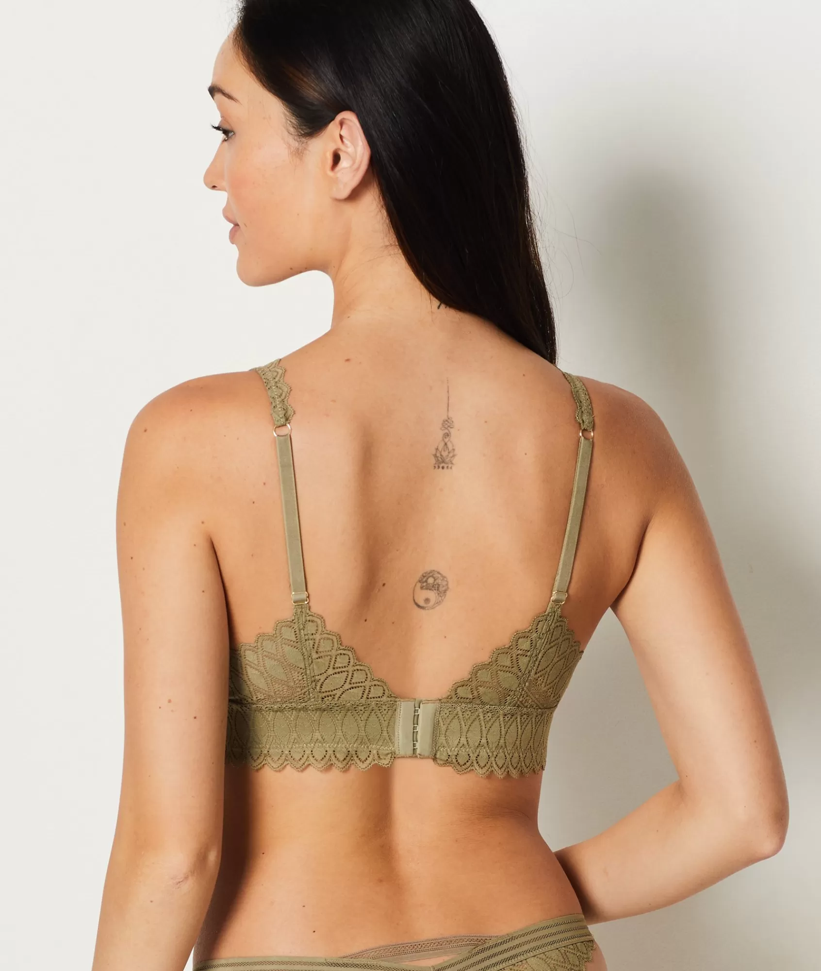 Etam Triangle Bras>Bra N.8 - The Wireless Triangle Scarf