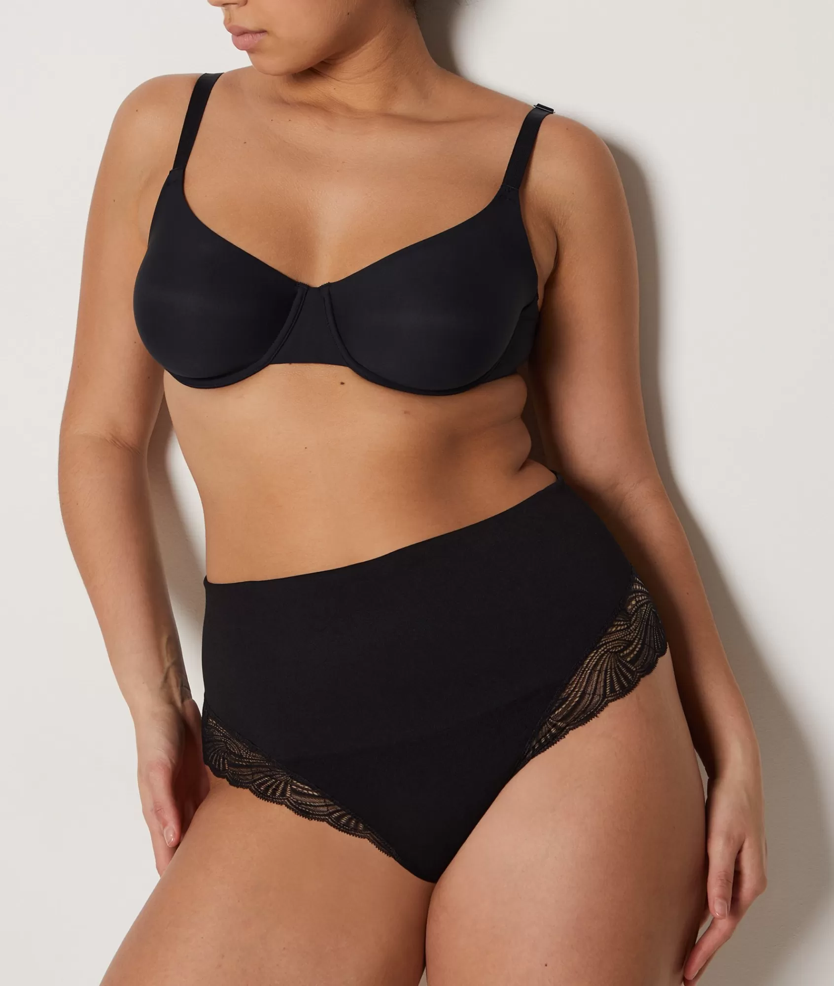 Etam High-waist | Tanga>High Waist Thong With Lace Details- Medium Control