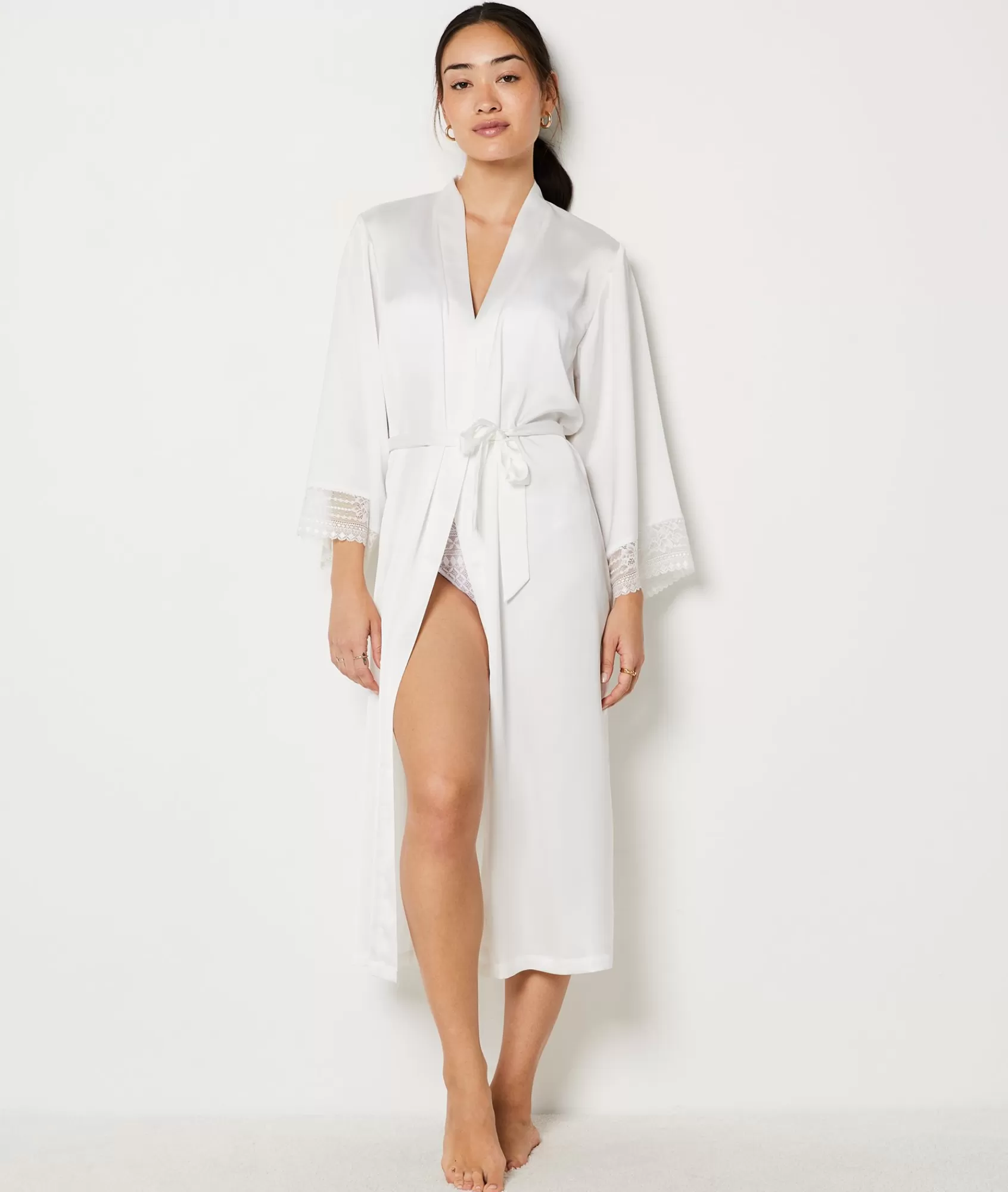 Etam Robes & Kimonos>Long Robe with Lace Details