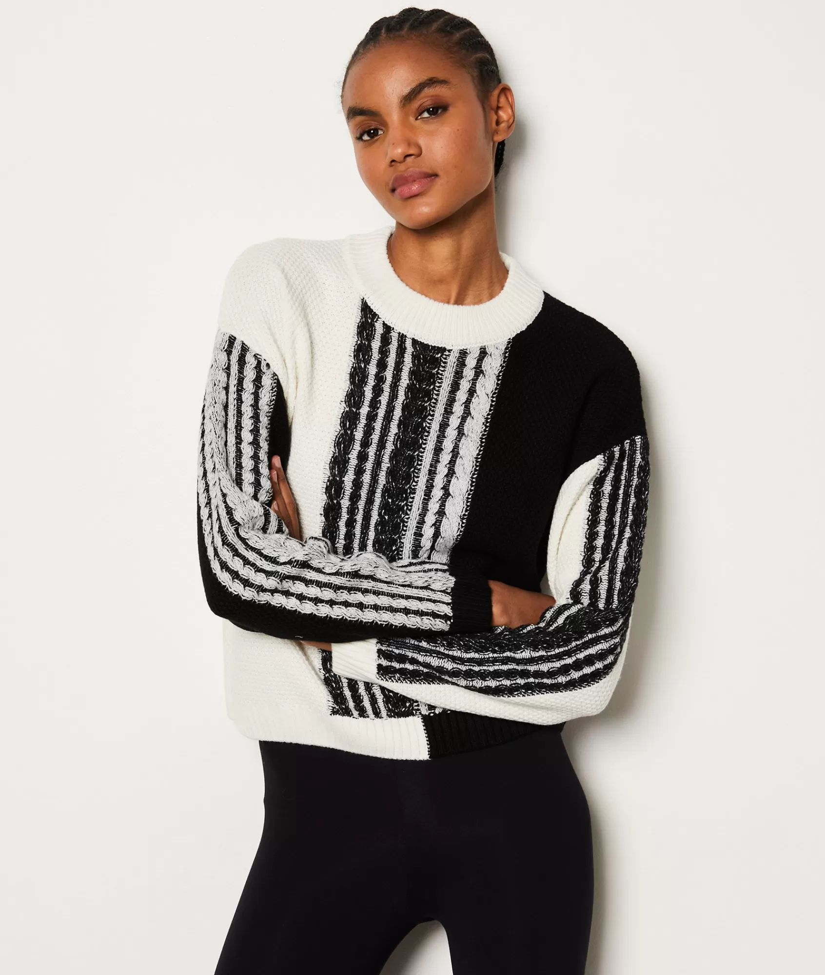 Etam Crewnecks>Patterned Crew Neck Sweater