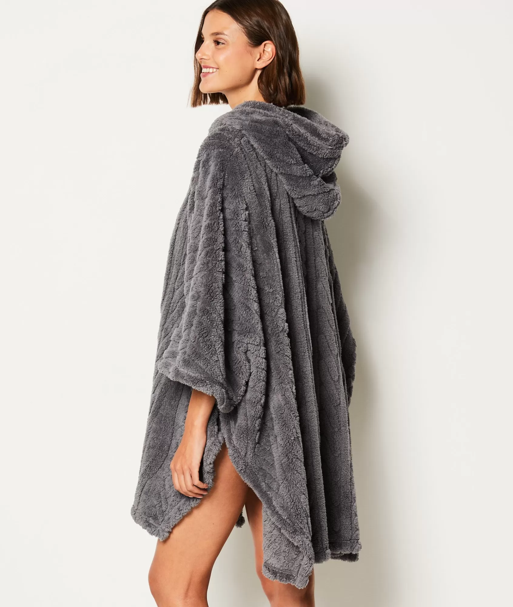 Etam Pyjama Ponchos, Sweatshirts & Jackets>Poncho polaire